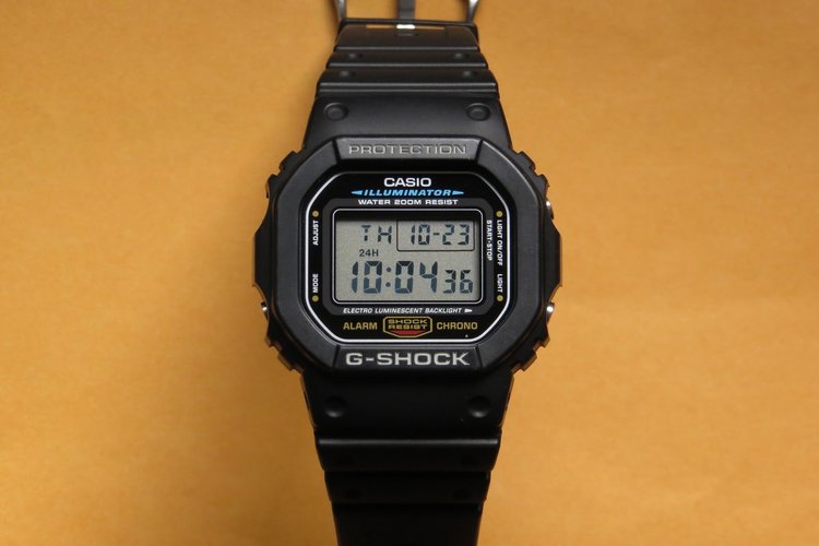 Top 10 Waterproof Watches Under $100
